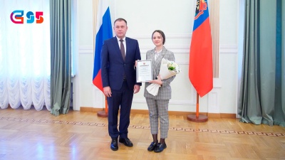 Студентка СибГИУ получила миллион от губернатора