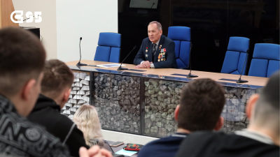 Студенты СибГИУ встретились с летчиком-ветераном, участником боевых действий
