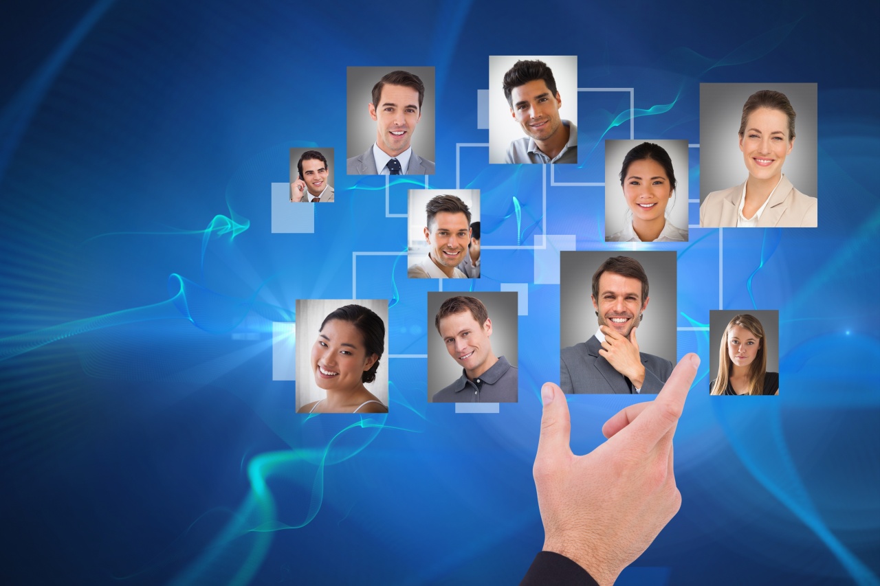 hand-selecting-photo-virtual-screen.jpg hand-selecting-photo-virtual-screen.jpg